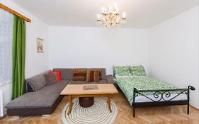 Fairytale Apartment Under The Castle - 5 Min City!